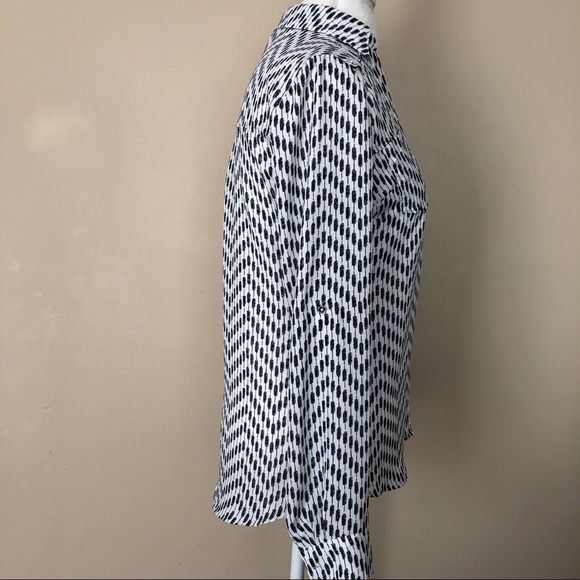 Candies Chevron Cold Shoulder Top - Picture 6 of 8